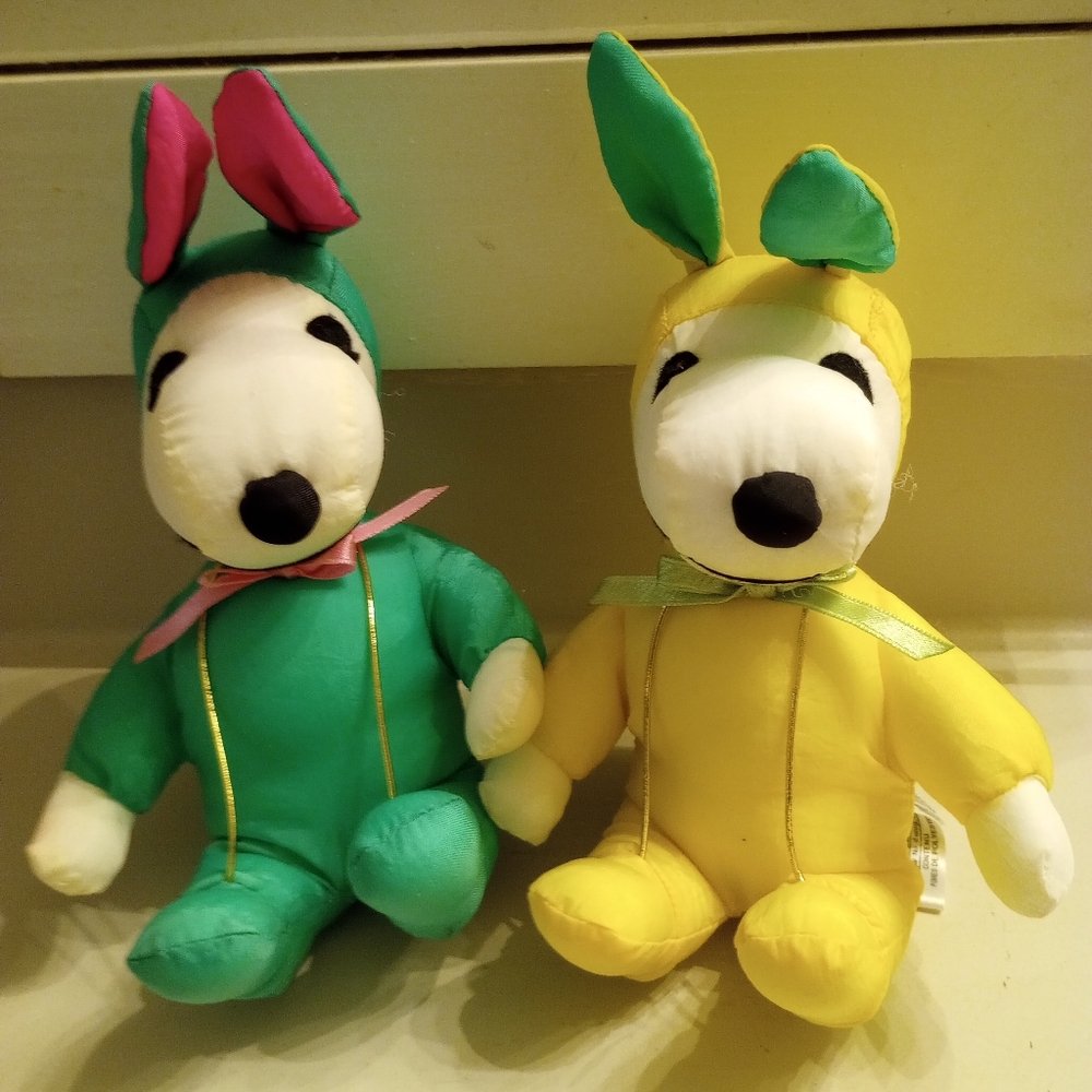 Peanuts bundle of two Snoopy Easter Beagle plush